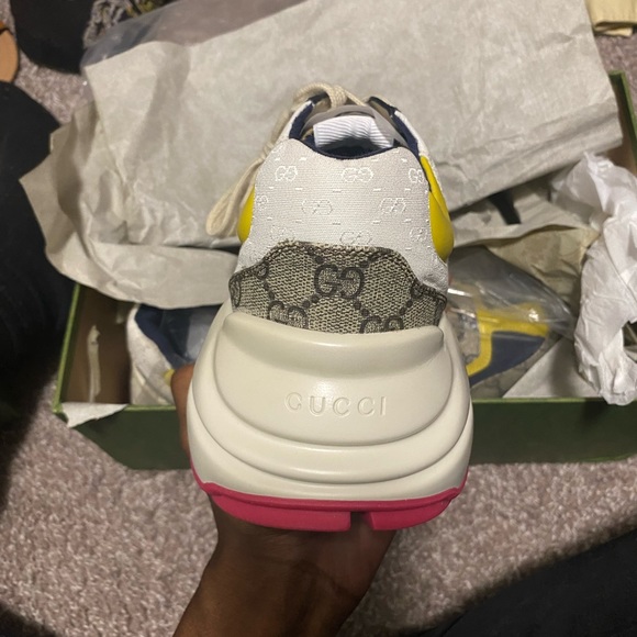 Gucci Rhyton Sneakers - Picture 4 of 6